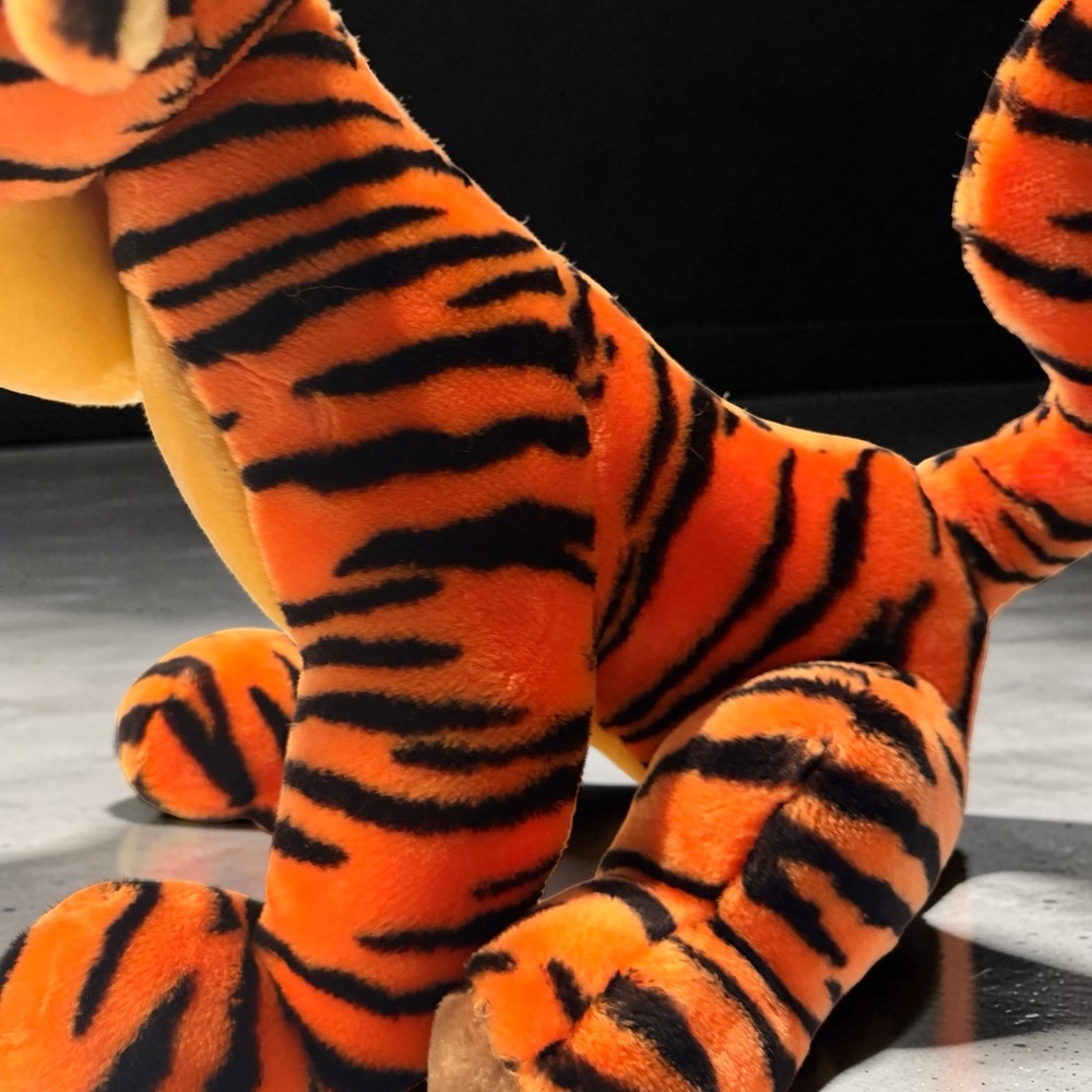 80s Vintage Disney Parks Exclusive Tigger Plush 16” Black Orange Disney World - Picture 7 of 16